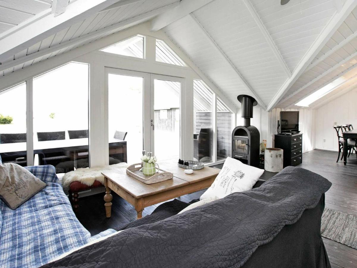 6 Person Holiday Home In Ansager Eksteriør bilde